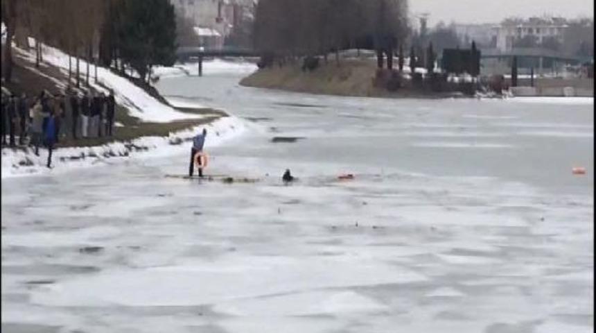 Porsuk'ta Facia; 2 &Ccedil;ocuk Buz Kırılınca Suya G&ouml;m&uuml;l&uuml;p Boğuldu- Ek Fotoğraflar