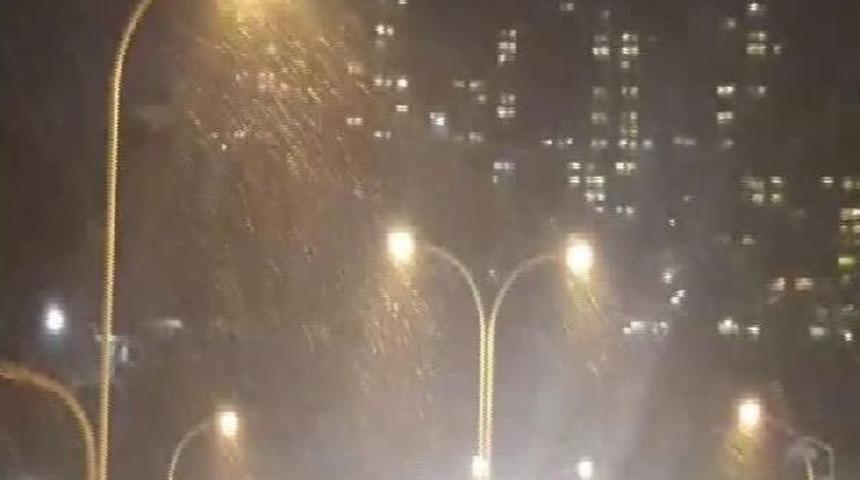 İstanbul'da Kar Yağışı Başladı