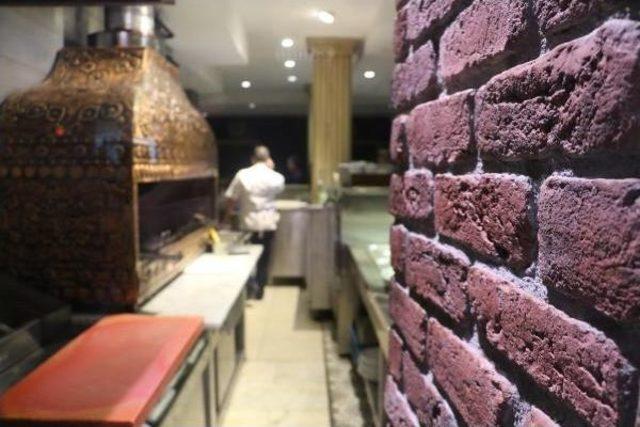 Lokantada 5 Kişiyi Rehin Alan Ş&uuml;pheli, Korku Dolu Anlar Yaşattı 3