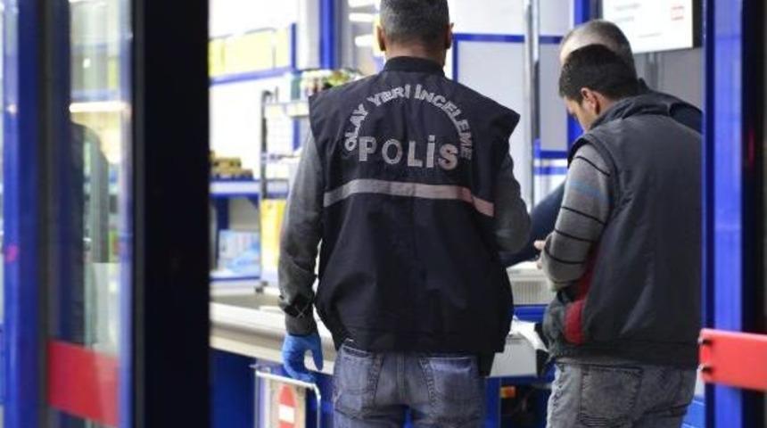 Adana'da Pompalı T&uuml;fekle Market Soygunu