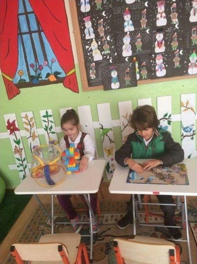 Bu Okulda Oyun Ve Okuma K&ouml;şesi Var 2
