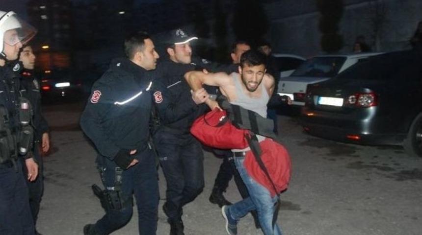 Aydın&rsquo;da Polisin Tavrı Şaşırtıyor