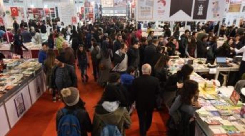 &Ccedil;ukurova Kitap Fuarı&rsquo;nı 265 Bin Okur Ziyaret Etti