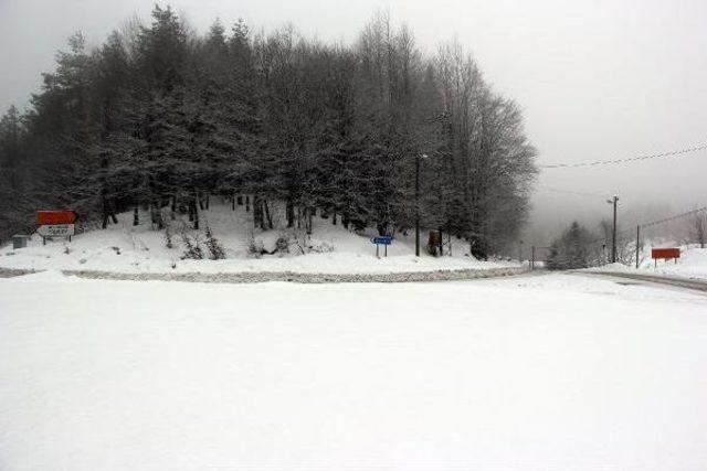 Bolu Dağı&rsquo;Nda Kar Ve Sis Ulaşımı Yavaşlattı 2
