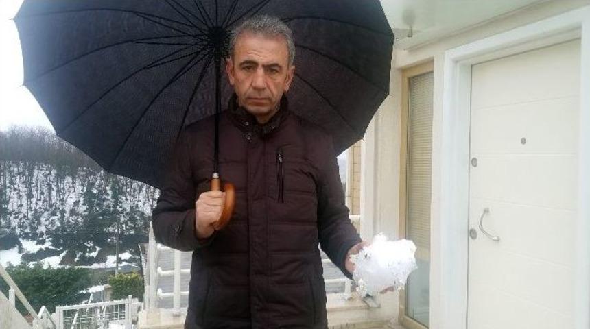 (&ouml;zel Haber) İstanbul&rsquo;da Akılalmaz Olay, G&ouml;kten Buz K&uuml;tlesi D&uuml;şt&uuml;