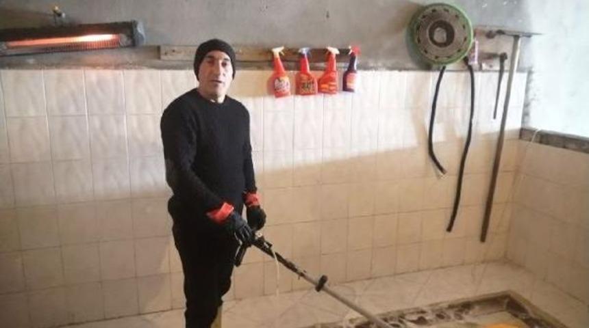 Kayıp Kediyi Bulanın Halılarını 1 Yıl &Uuml;cretsiz Yıkayacak