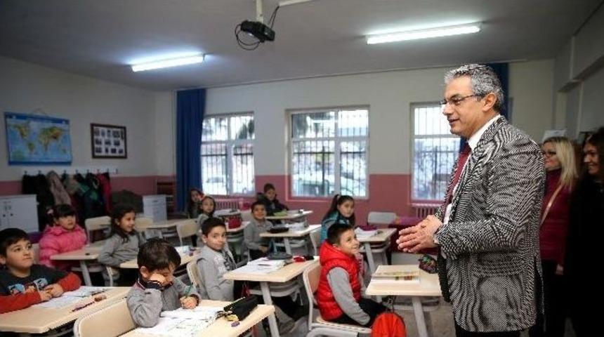 Y&uuml;zlerce &Ouml;ğrenciye Burs Desteği