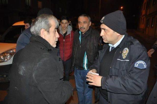 Suriyeli Kuyumcunun Altın Dolu &Ccedil;antasını &Ccedil;alan Suriyeli yi, Mahalleli Gen&ccedil;ler Yakaladı 1