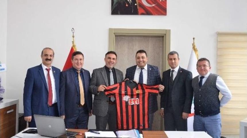 Sendikalardan Kamu Hastaneleri Birliği’ne Ziyaret