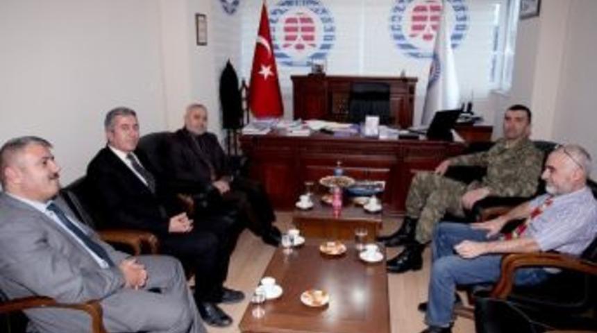 Tugay Komutanı Tayanç’tan Rektörlüğe Ziyaret