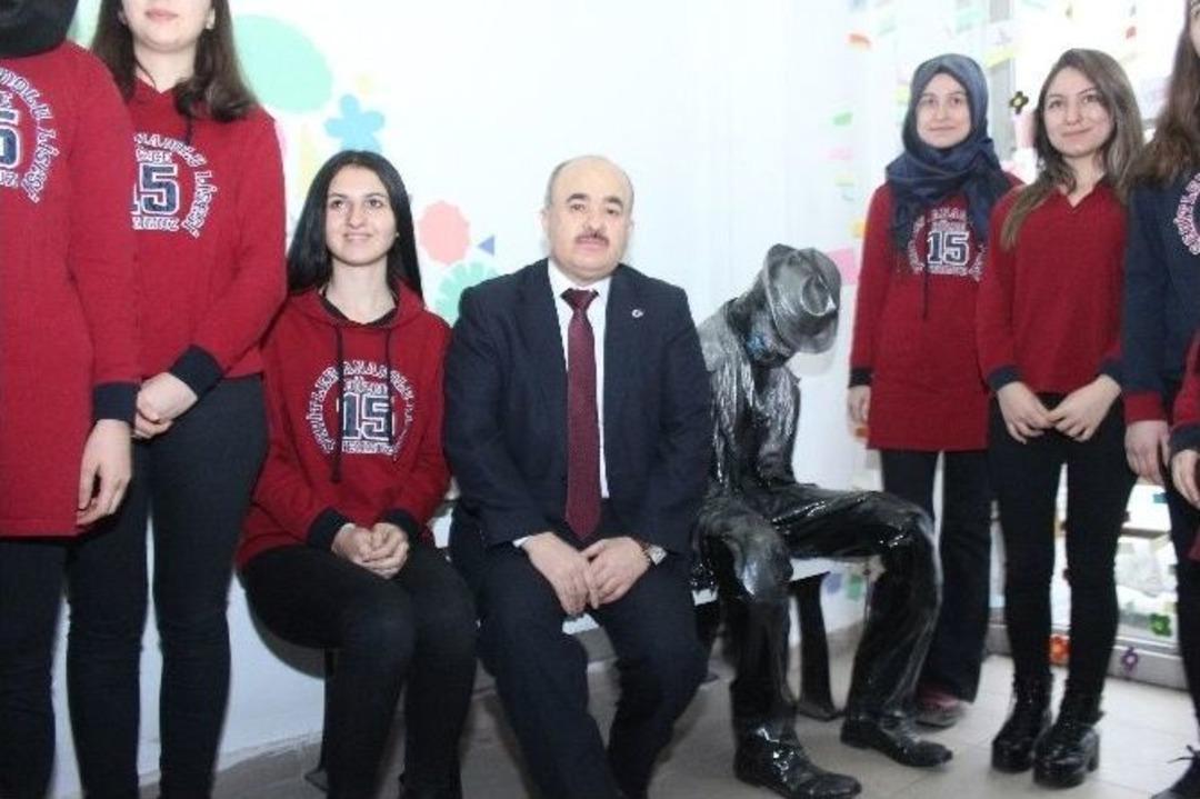 Vali Dağlı&rsquo;yı Sosyal Medyadan Okula Davet Etti