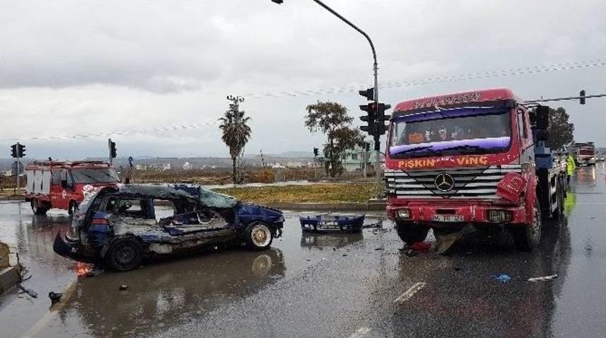 Manavgat&rsquo;ta Trafik Kazası: 3 Yaralı