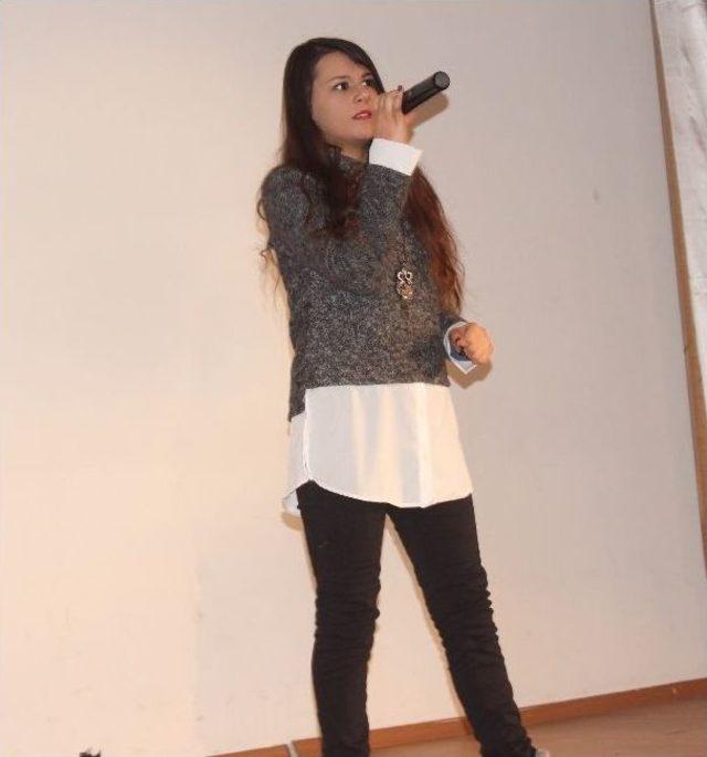 Ak Partili Gen&ccedil;lerden &lsquo;15 Temmuz&rsquo; Konulu Şiir Dinletisi 1