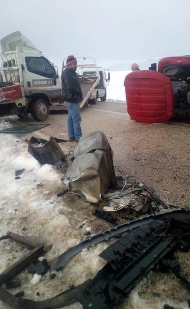 Ağır Ceza Hakimi, Savcı Eşi Ve 2 &Ccedil;ocuğu Kazada Yaralandı 1