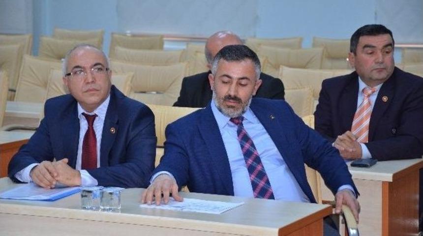 Bilecik İl Genel Meclisi&rsquo;nde &rsquo;ısırma&rsquo; Polemiği