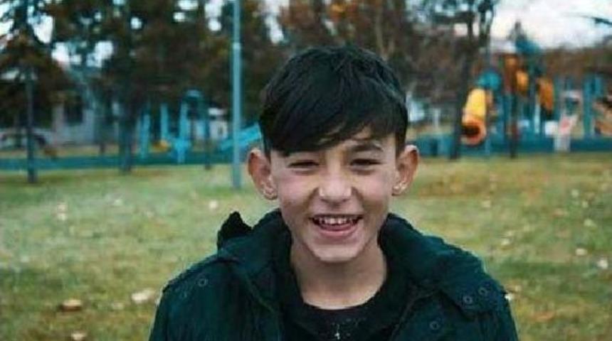 Buz Faciasında &Ouml;len 2 &Ccedil;ocuk Toprağa Verildi