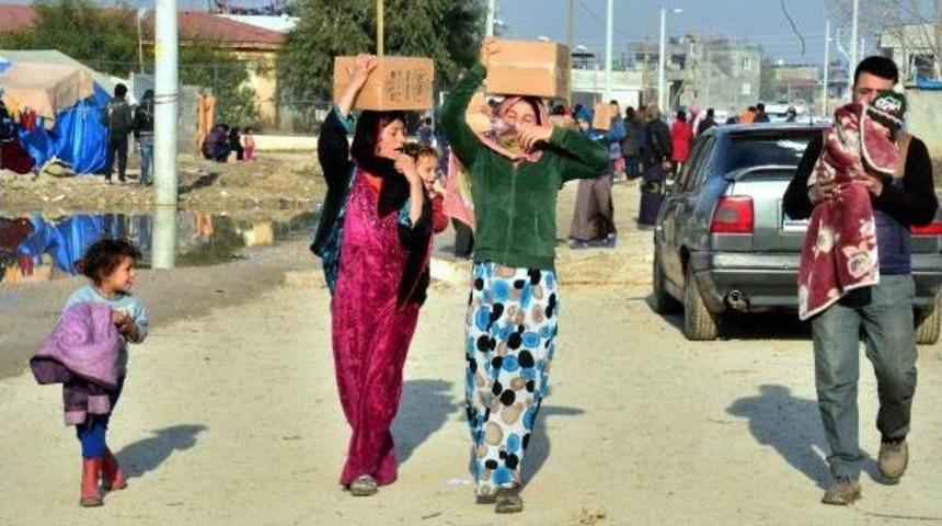 Suriyeli &Ccedil;ocukların Yardım Sevinci