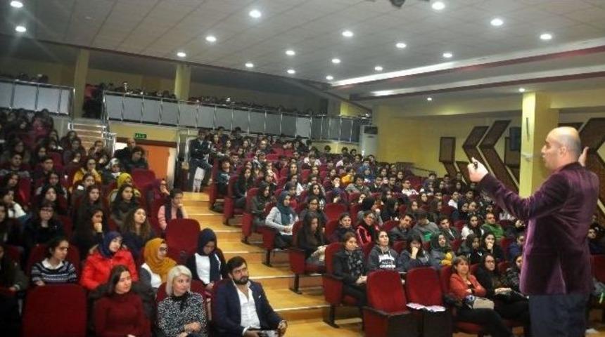 Alanya&rsquo;da Lise Son &Ouml;ğrencilerine Sınav Kaygısı S&ouml;yleşisi