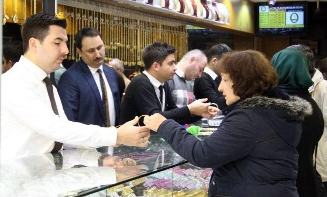 Cumhurbaşkanı Erdoğan&rsquo;ın "altın Alın" &Ccedil;ağrısı, Vatandaşın Cebini Doldurdu