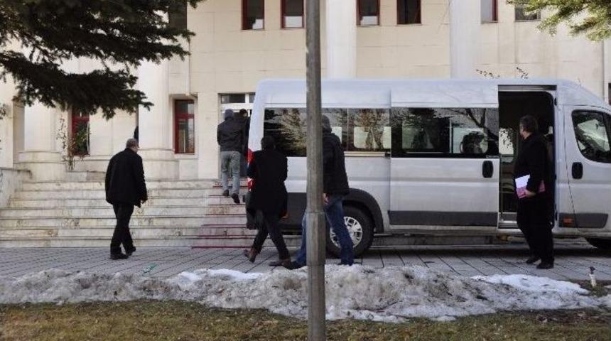 Fet&ouml; Soruşturmasında 9 Şahıs Adliyeye Sevk Edildi