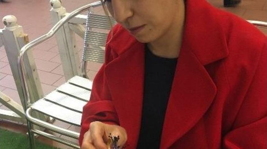 Gaziantepli Kadınlardan Zarif Yaka Broşları