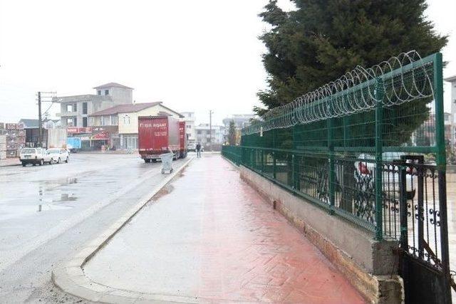 Serdivan’da Kaldırımlar Yenilendi 1