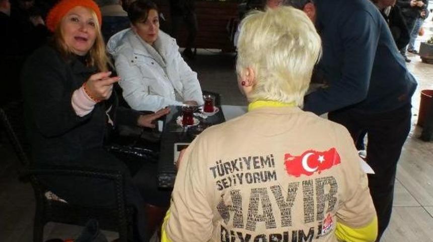 Marmaris'te Chp'lilerden 'ayağa Kalk' Eylemi