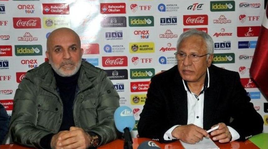 H&uuml;seyin Kalpar, Aytemiz Alanyaspor&rsquo;a Veda Etti