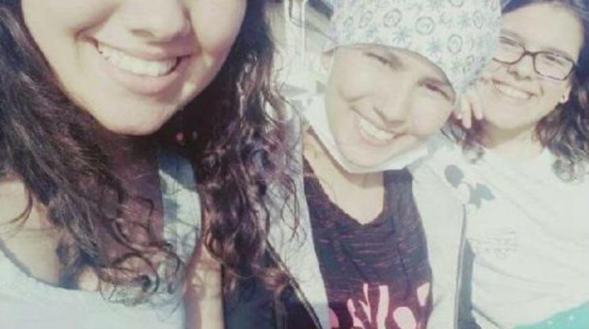 15 Yaşındaki Aleyna Doku Kanserine Yenildi