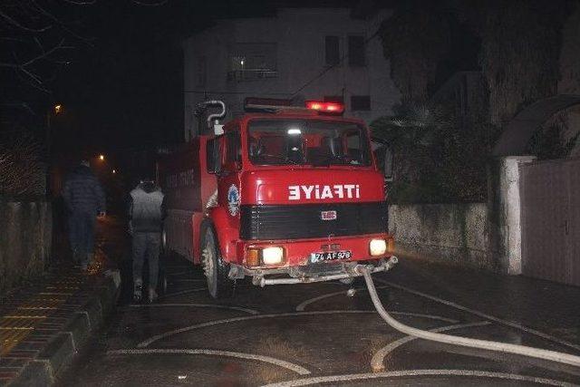 Ahşap Ev Alevlere Teslim 1