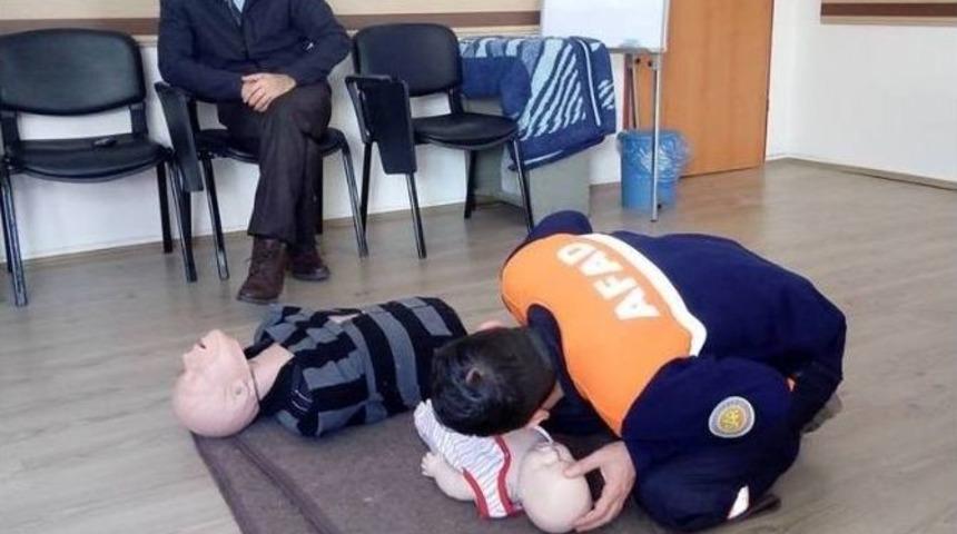 Afad Personeline Uygulamalı İlk Yardım Eğitimi