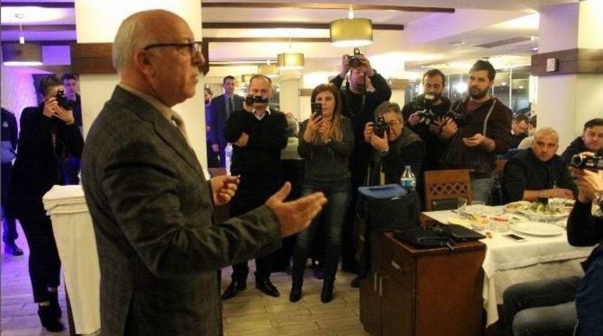 Başkan Uyan&rsquo;dan Gazetecilere Teşekk&uuml;r Yemeği