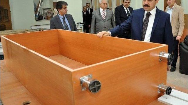 Adliyede Mobilya Atölyesi