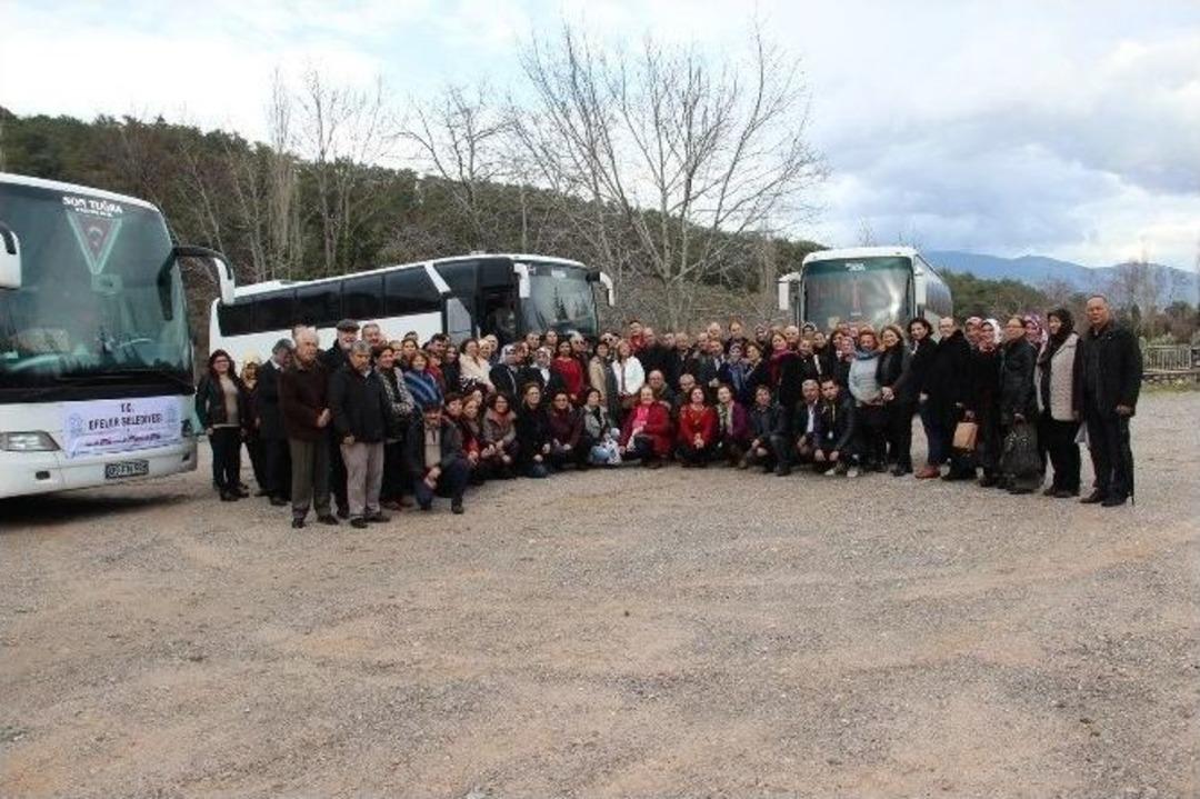 Efeler, Z&uuml;beyde Hanım&rsquo;ı Unutmadı