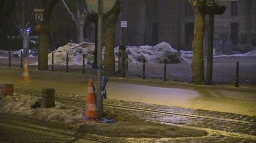 Konya Valiliği Karşısında Ş&uuml;pheli &Ccedil;anta Paniği