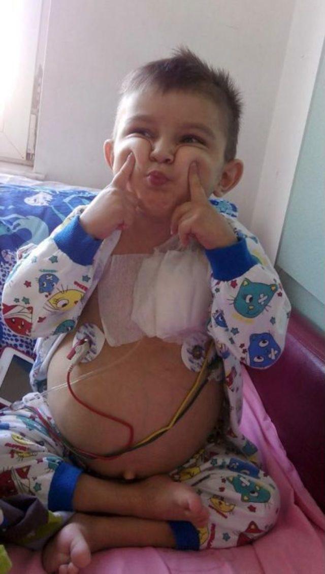 Karaciğer Ve B&ouml;brek Nakil Bekleyen &Ccedil;ocuğu I&ccedil;in Bakanlıktan Kolaylık Bekliyor 2