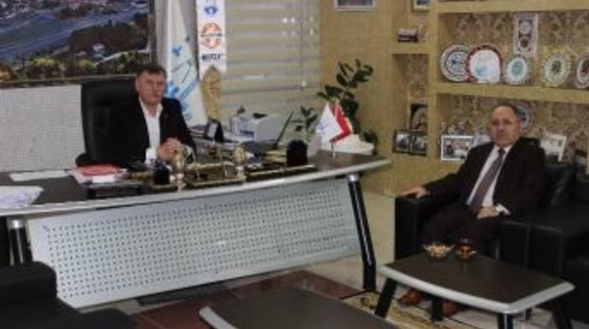 &Ccedil;evre Ve Şehircilik İl M&uuml;d&uuml;r&uuml; Bolat&rsquo;tan Başkan Duymuş&rsquo;a Ziyaret