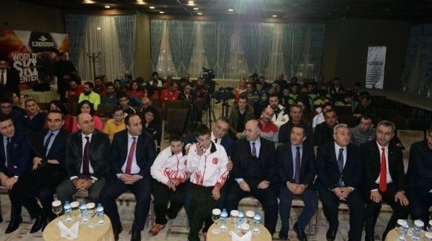 T&uuml;rkiye &Ouml;zel Sporcular Kayak Şampiyonasının A&ccedil;ılışı Yapıldı