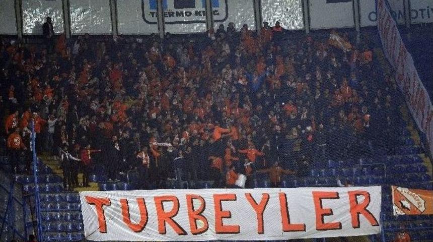 Barcelona Tek Başına S&uuml;per Lig&rsquo;i Ge&ccedil;ti!