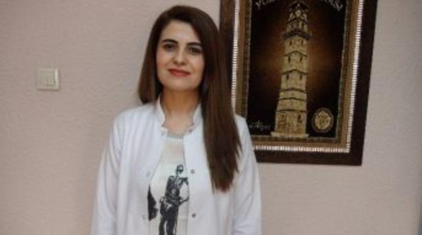 Uzmanlardan Velilere Ve &Ouml;ğrencilere Karne Uyarısı