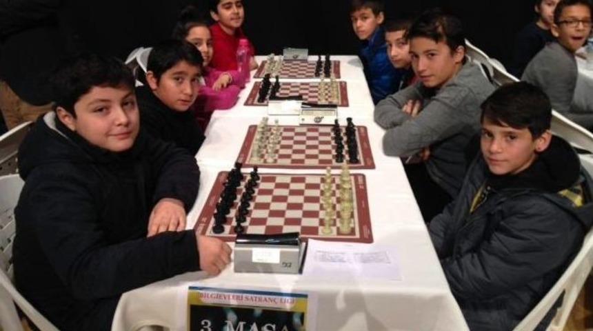 Bilgievleri&rsquo;nde Satran&ccedil; Ligi Heyecanı Başladı