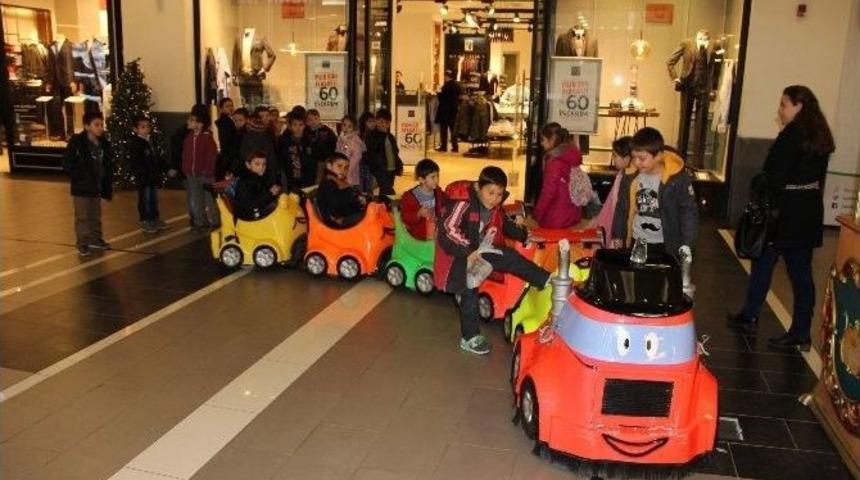 Minik &Ouml;ğrenciler Sinemayla Tanıştı