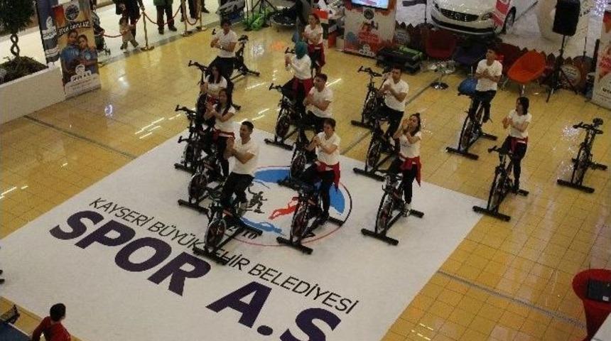 B&uuml;y&uuml;kşehir Belediyesi Sporu Sevdiriyor