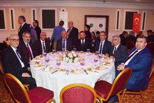 Gazeteciler, Başkan Doğan&rsquo;ın Konuğu Oldu 1