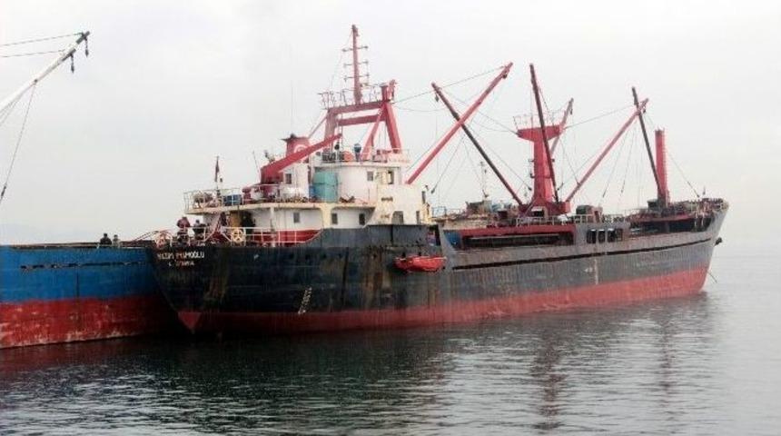 Maltepe&rsquo;de Gemi Yangını