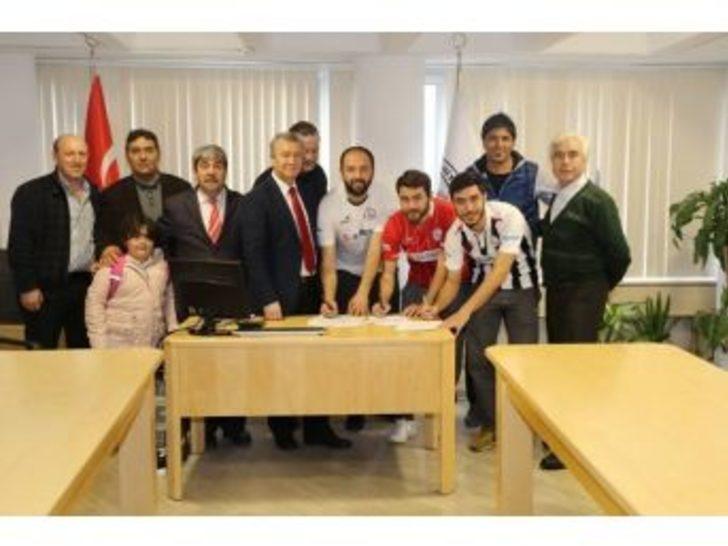 Burhaniye Belediyespor İkinci Yarıya Transferlerle Başladı