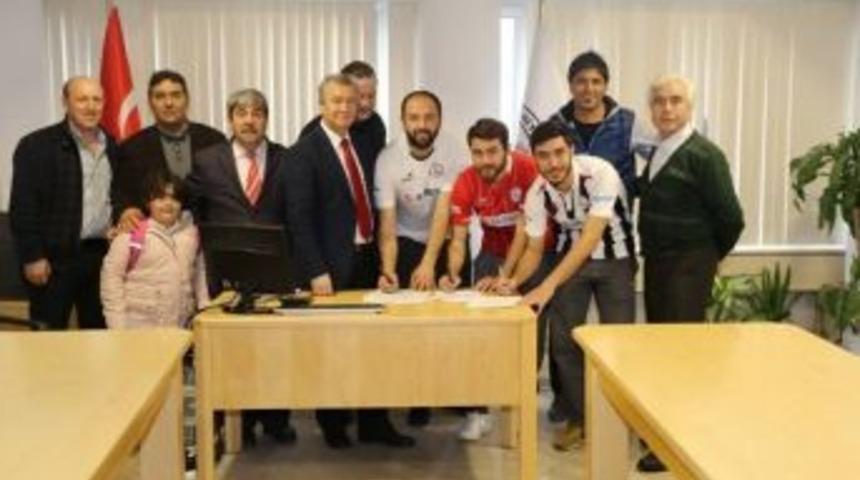 Burhaniye Belediyespor İkinci Yarıya Transferlerle Başladı