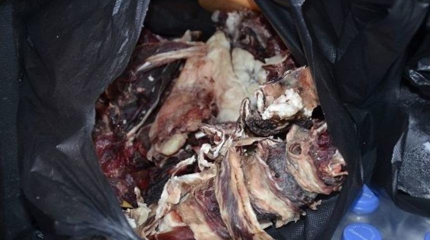 Siverek&rsquo;te Zabıta Denetimlerinde Ka&ccedil;ak Et Ele Ge&ccedil;irildi