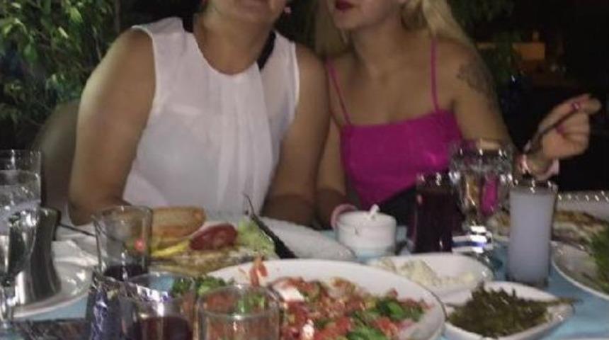 Sevgilisini &Ouml;ld&uuml;ren Gen&ccedil; De Kurtarılamadı