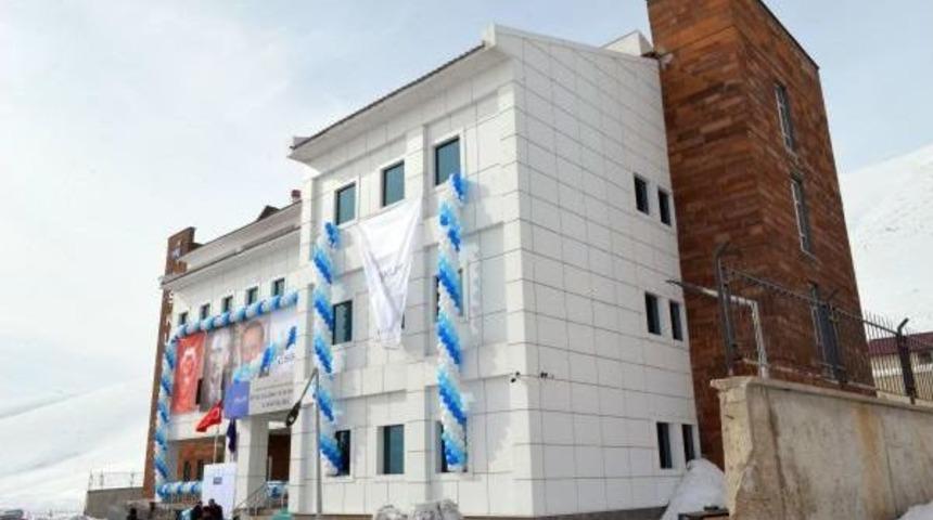 Cumhurbaşkanı Erdoğan, Telekonferansla İşkur Bitlis İl M&uuml;d&uuml;rl&uuml;ğ&uuml;'n&uuml;n A&ccedil;ılışına Katıldı